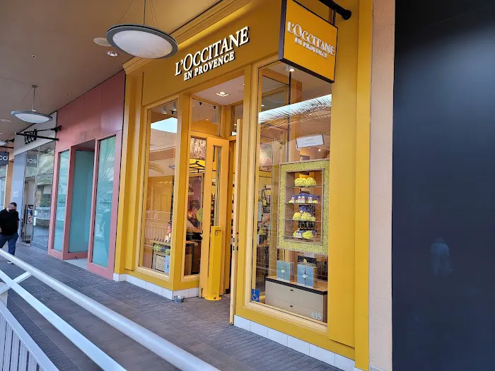 L'OCCITANE EN PROVENCE 1