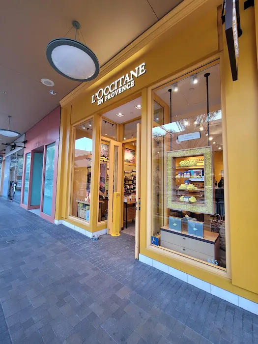 L'OCCITANE EN PROVENCE 3