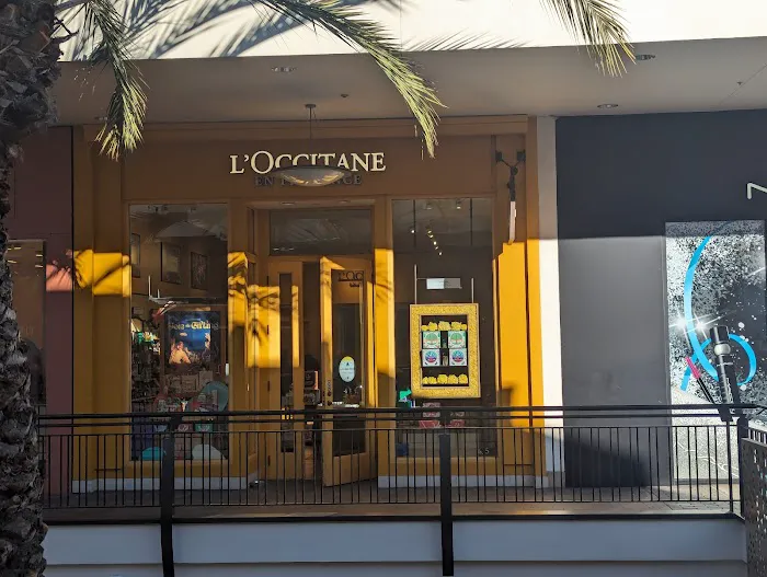 L'OCCITANE EN PROVENCE 7
