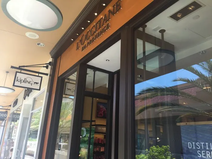 L'OCCITANE EN PROVENCE 6