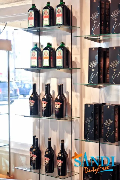 Sandi Duty Free 1