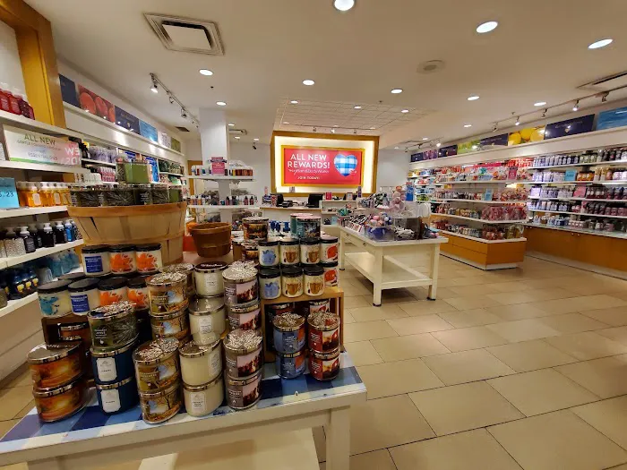 Bath & Body Works 1