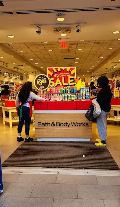 Bath & Body Works 8
