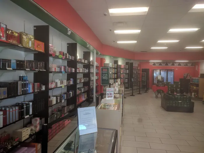 UETA Duty Free - San Ysidro 3