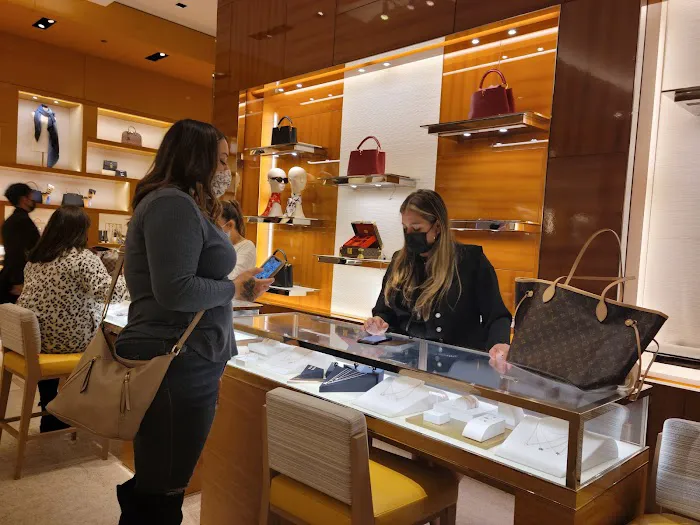 Louis Vuitton San Diego Fashion Valley 1