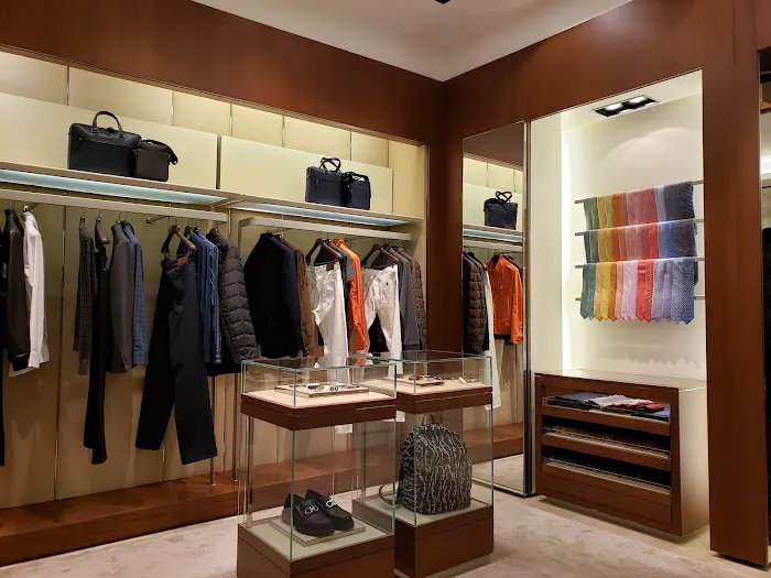 Salvatore Ferragamo 5