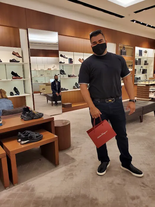 Salvatore Ferragamo 7