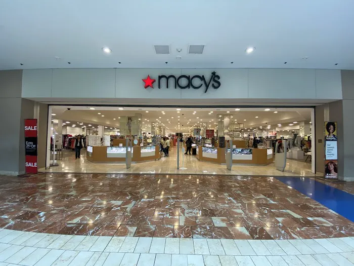 Macy's 0