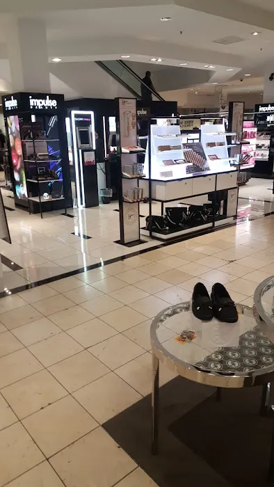 Macy's 9