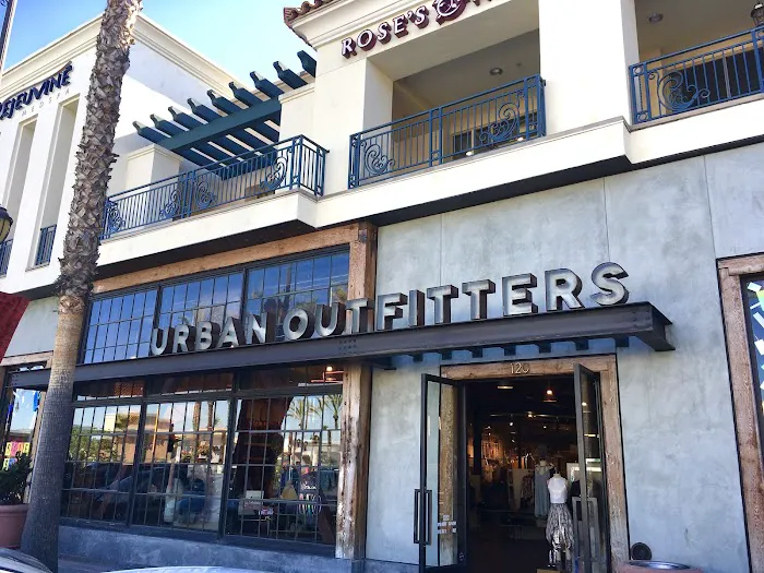 Urban Outfitters 5