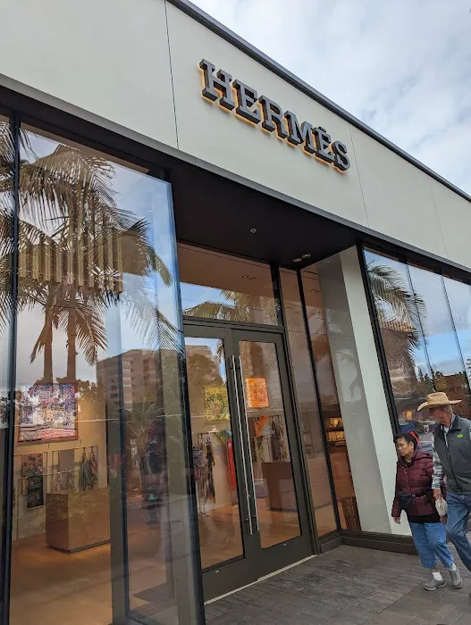 HERMÈS Westfield UTC Store 7