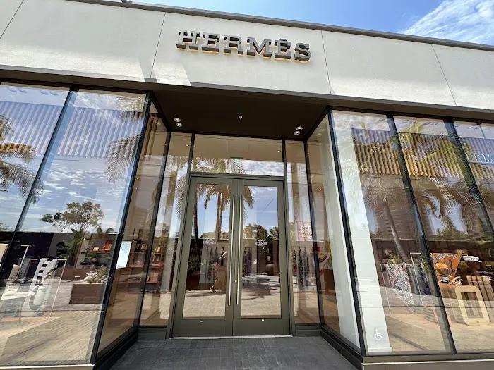 HERMÈS Westfield UTC Store 9