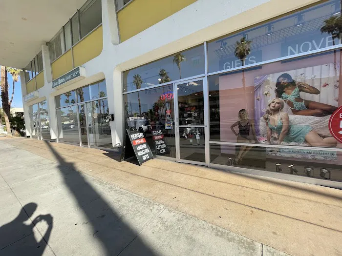 HUSTLER® Hollywood 5