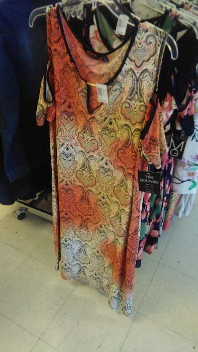 Melrose Family Fashions 4