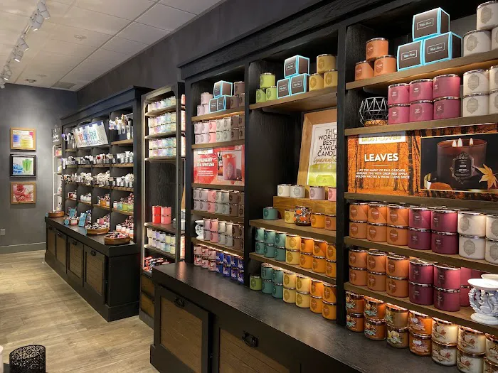 Bath & Body Works 4