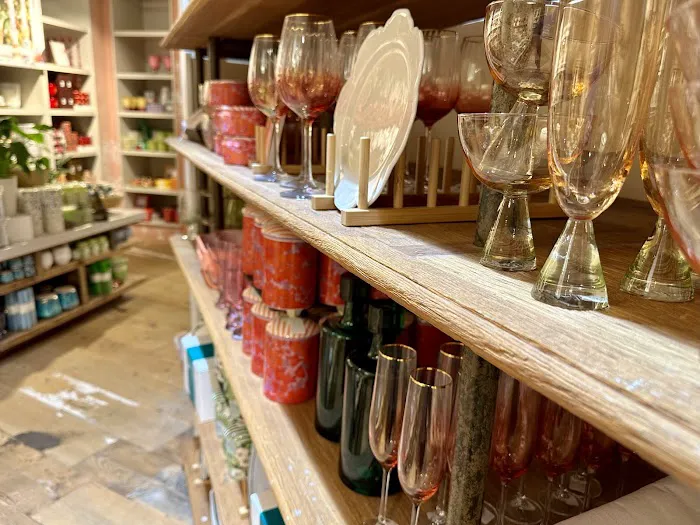 Anthropologie 8