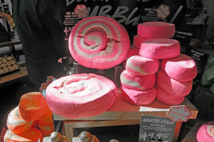 Lush Cosmetics Valencia Town Center 6