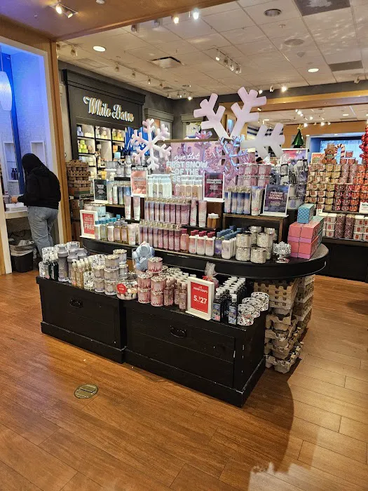 Bath & Body Works 4