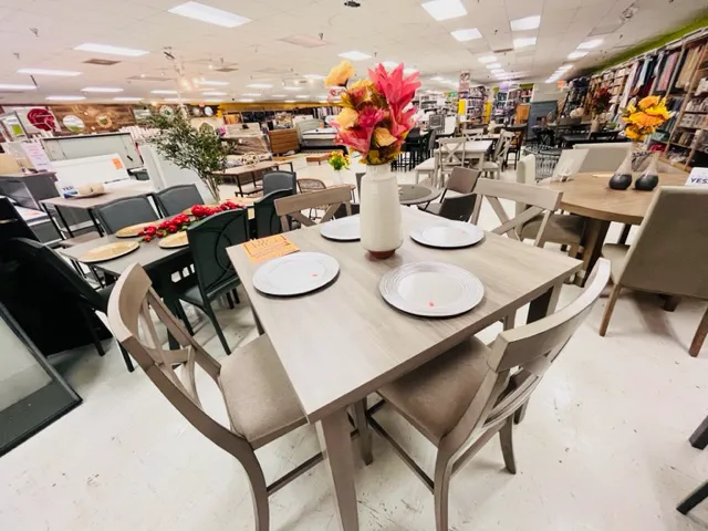 Save & Tell Outlet and Furniture 2