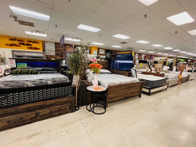 Save & Tell Outlet and Furniture 7