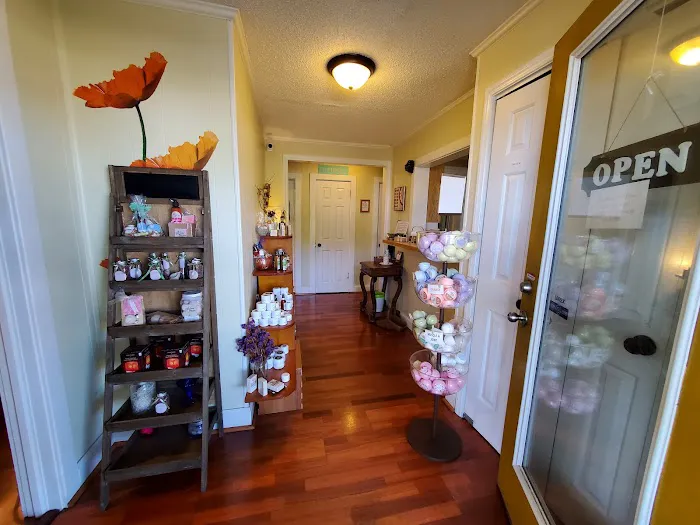 The Aromatherapy Shoppe 1