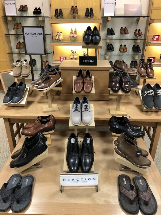 Dillard's: Lynnhaven Mall 7