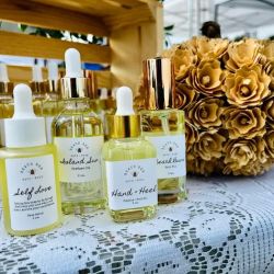 Beach Bee Candle Company ico