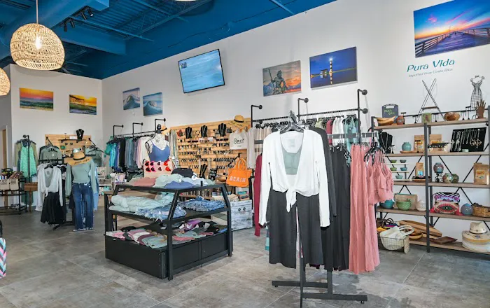 Vibrant Wave Boutique and Collectables 7
