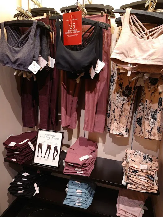 Victoria's Secret & PINK by Victoria's Secret 5