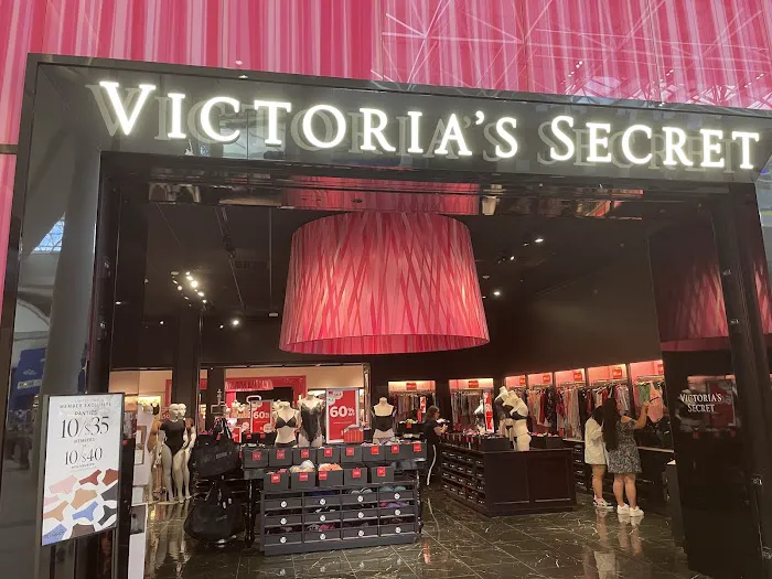 Victoria's Secret & PINK by Victoria's Secret 9