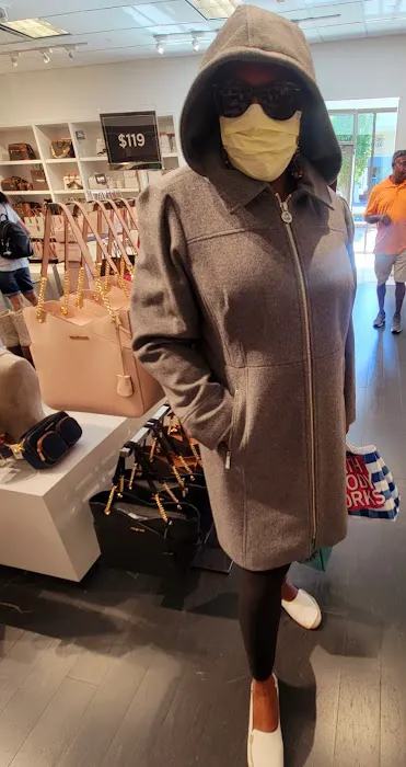 Michael Kors Outlet 4