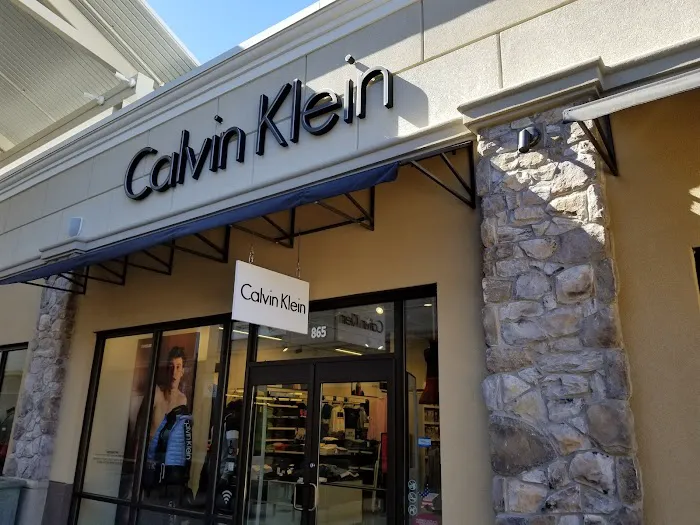 Calvin Klein 9