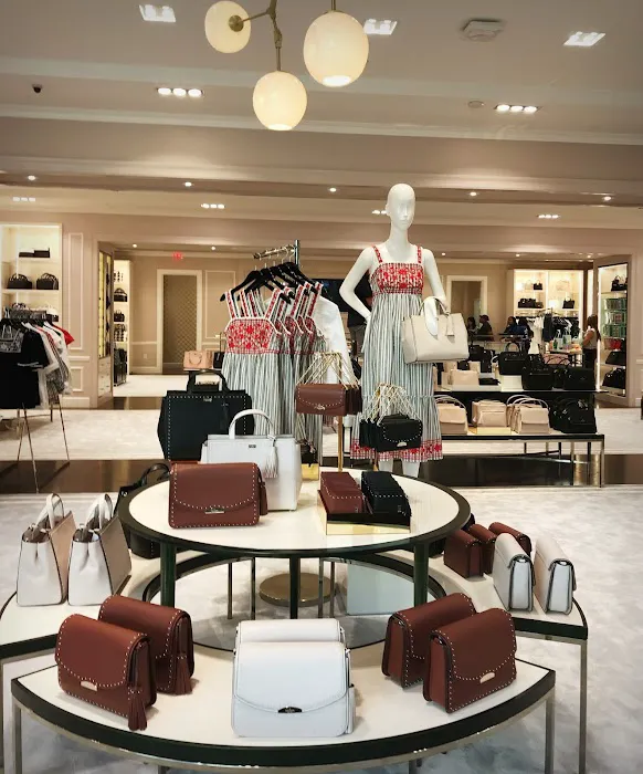 Kate Spade Outlet 1