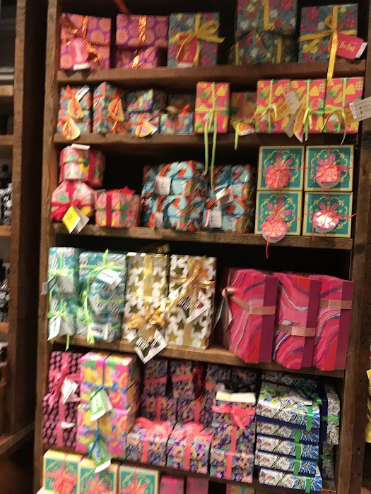 Lush Cosmetics MacArthur Center 7
