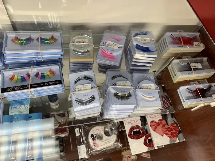 Theatrical Makeup Supplies 4