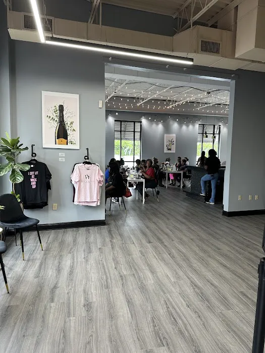 Wick and Sip Candle Lounge 6