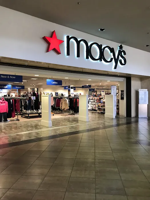 Macy's 0