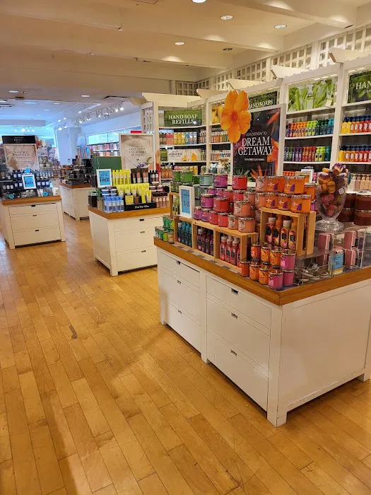 Bath & Body Works 2