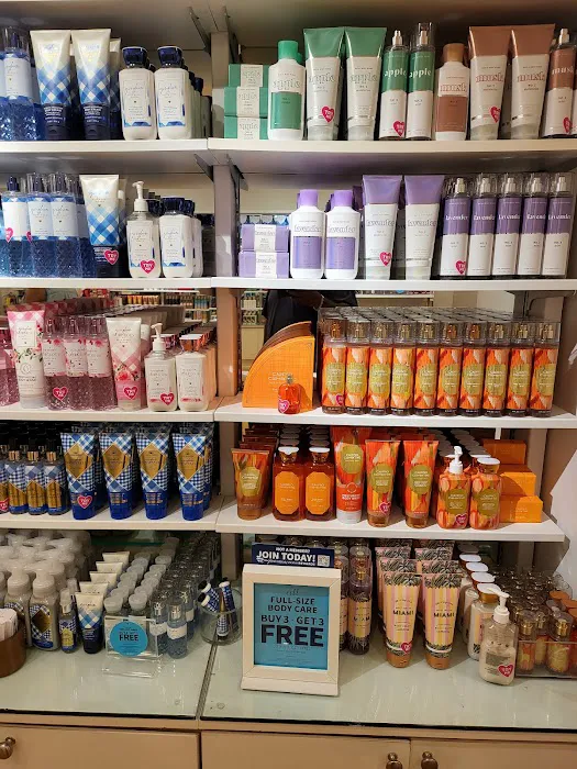 Bath & Body Works 6