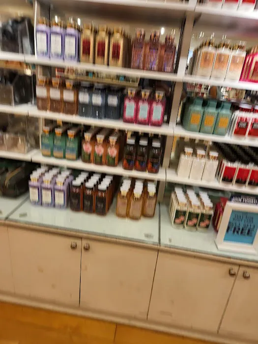 Bath & Body Works 9