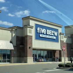 Five Below ico