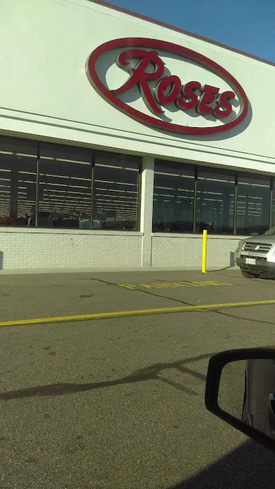 Roses Discount Store 9