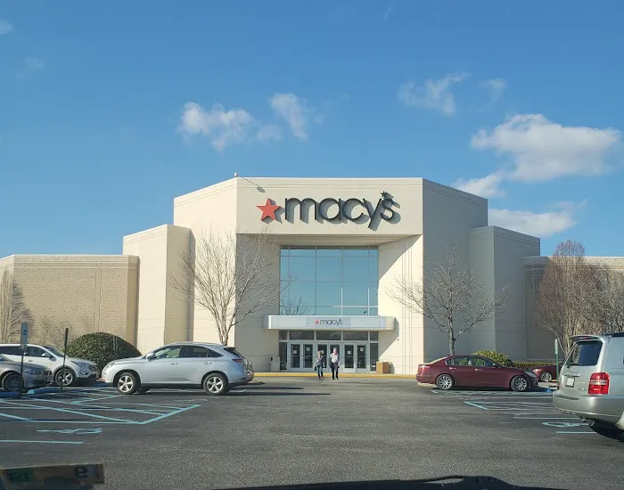 Macy's 0