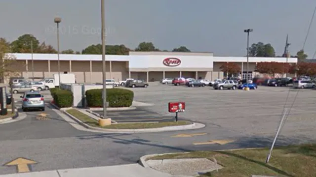 Roses Discount Store 2