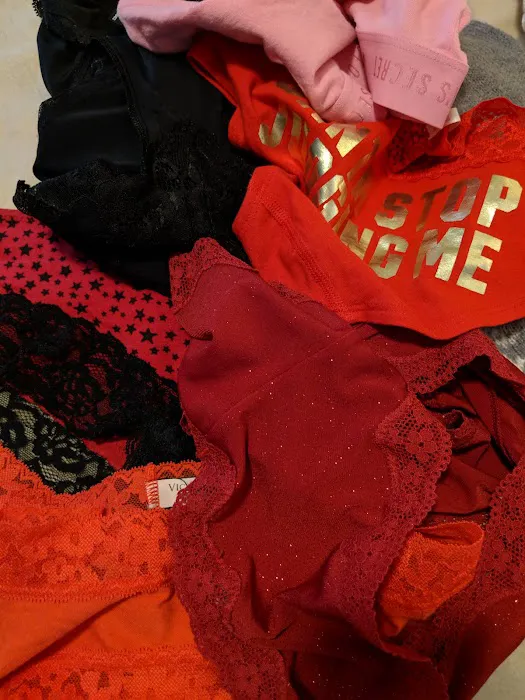 Victoria's Secret & PINK by Victoria's Secret 1