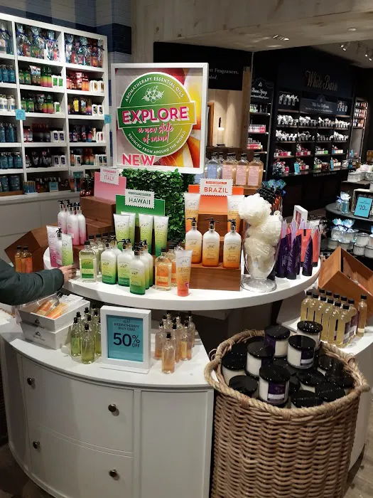 Bath & Body Works 4