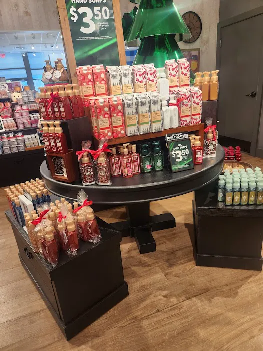 Bath & Body Works 9