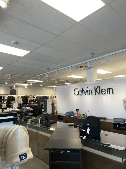 Calvin Klein 4