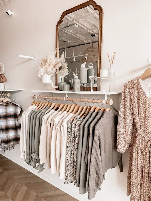 Traveling Chic Boutique 5