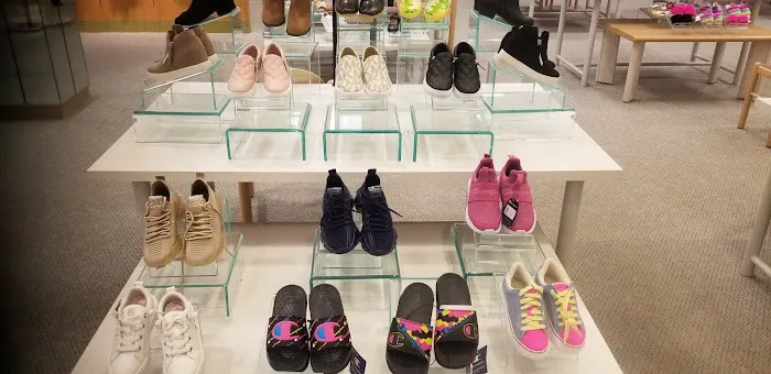 Dillard's 6